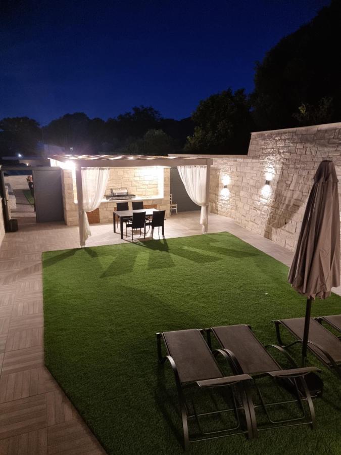 Twin'S Home Luxury Suites Alikianos Ngoại thất bức ảnh